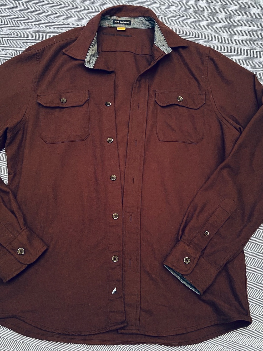 Tailor Vintage Men's Brown Long-Sleeve Button-Down Shirt, Size Medium